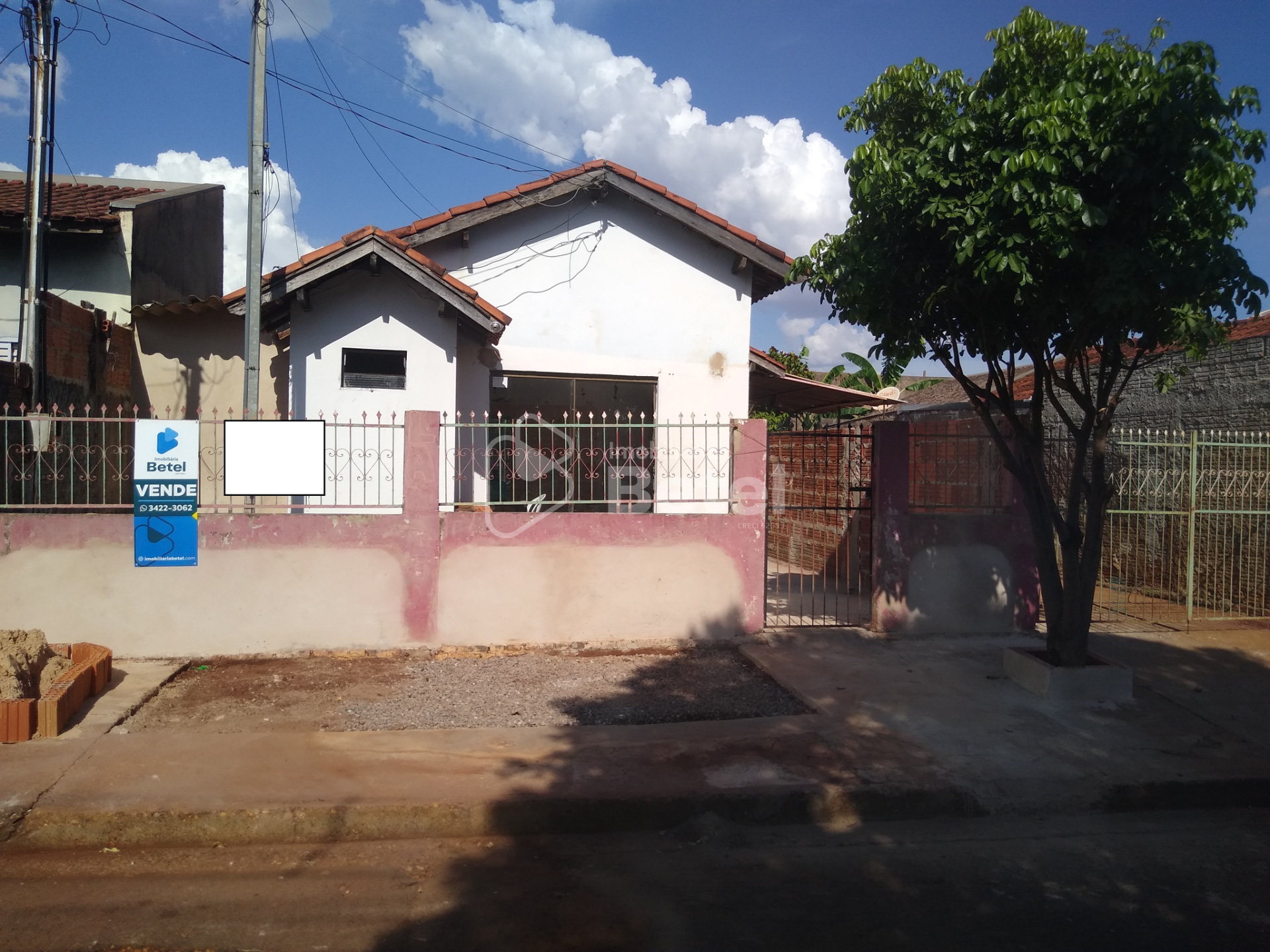 Casa no Conjunto Habitacional Terra Roxa, foto 3 de 3