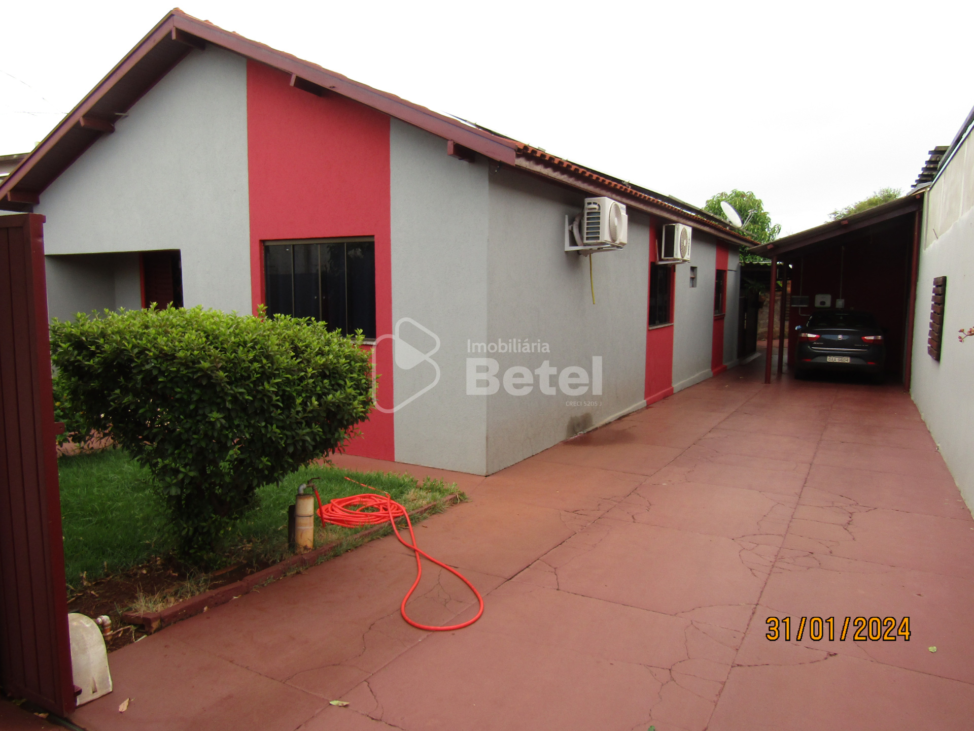 Casa no Jardim Água Boa, foto 2 de 3