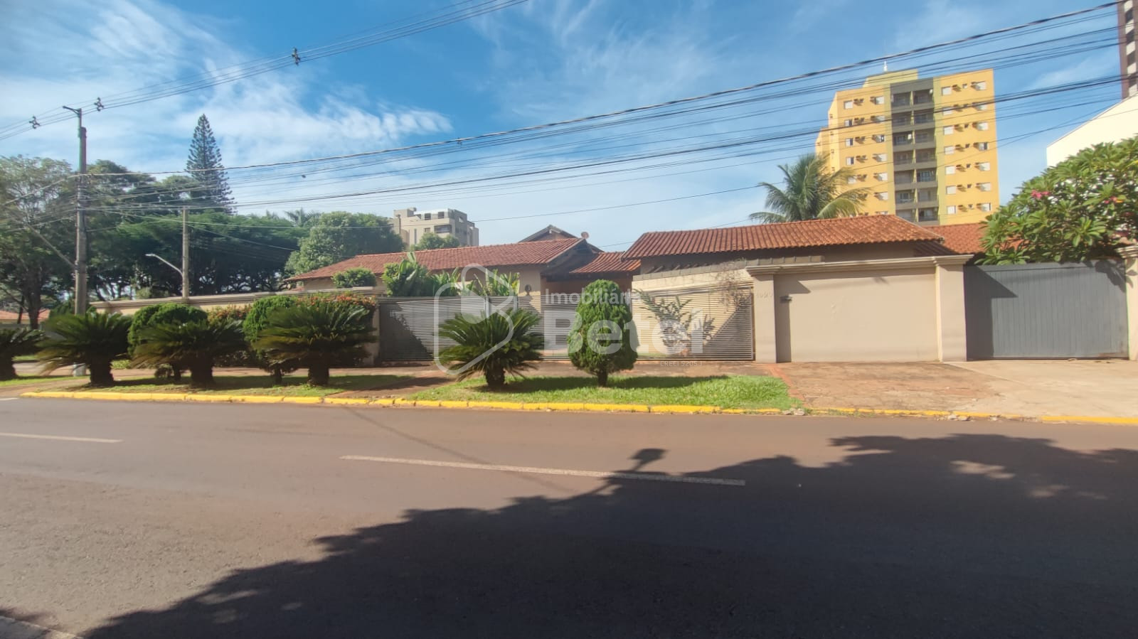 Casa na Vila Planalto, foto 2 de 27