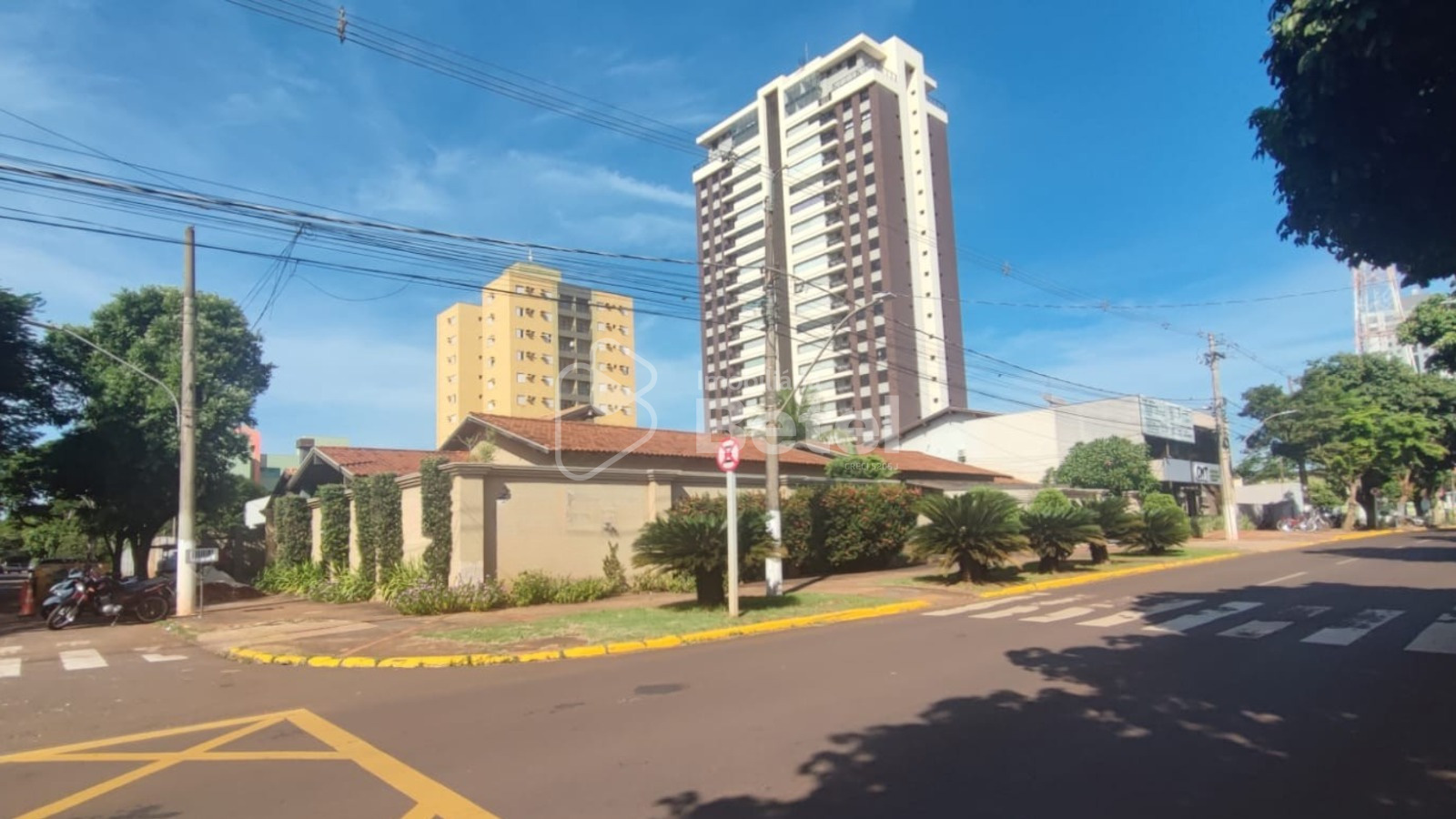 Casa na Vila Planalto, foto 1 de 27