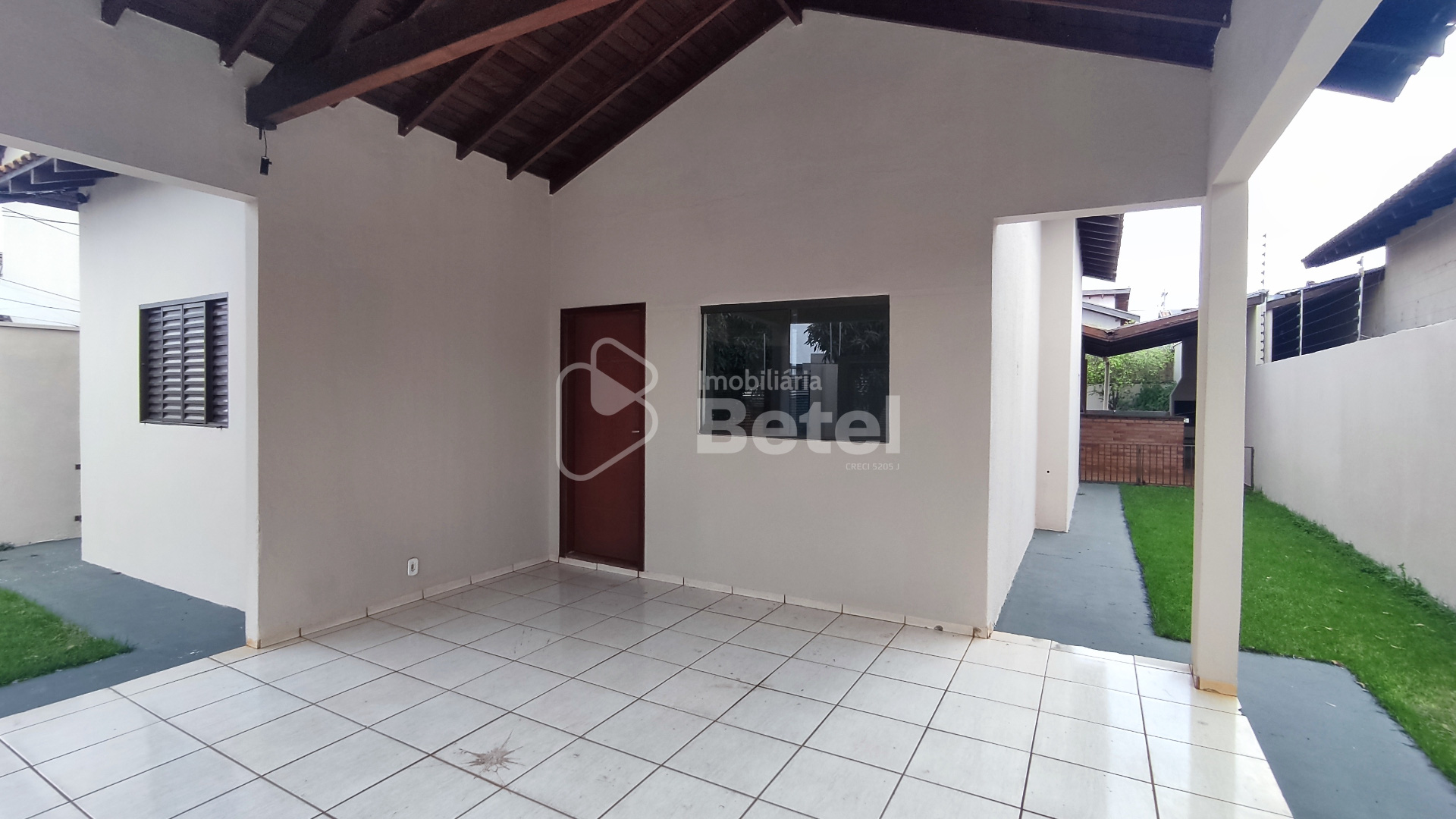 Casa no Parque Alvorada, foto 2 de 18