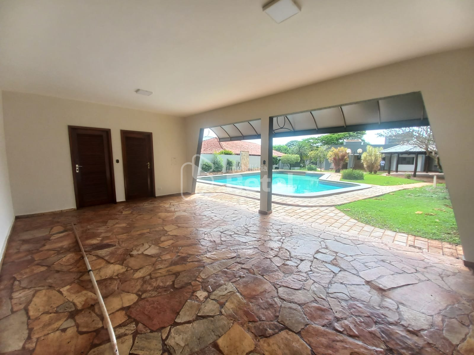 Casa no Portal de Dourados, foto 33 de 36
