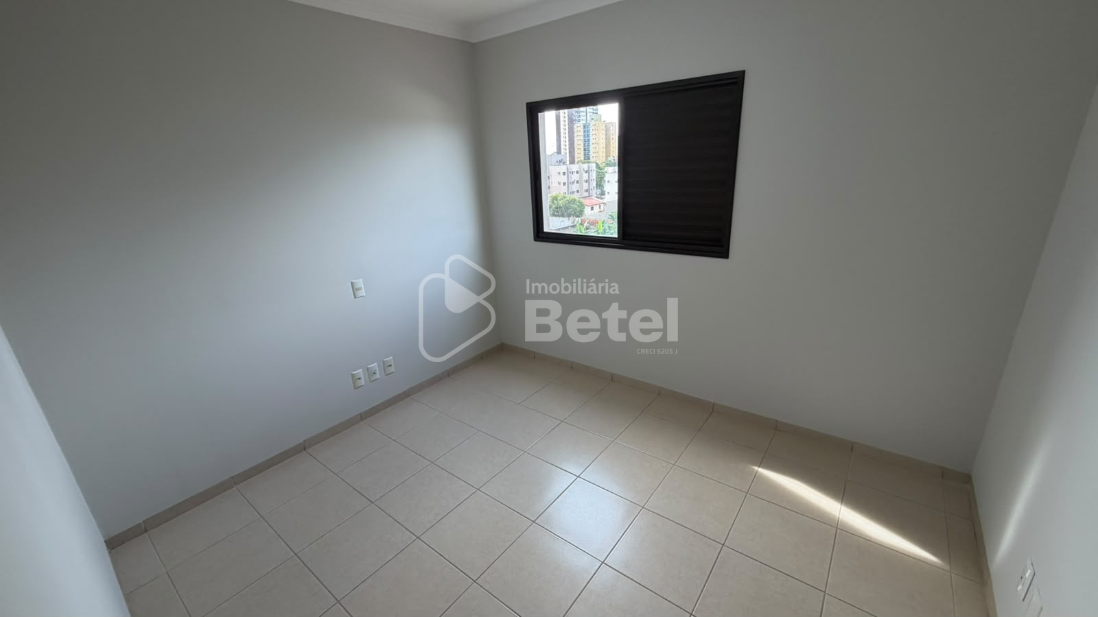 Apartamento em Cohafaba III Plano, foto 14 de 17