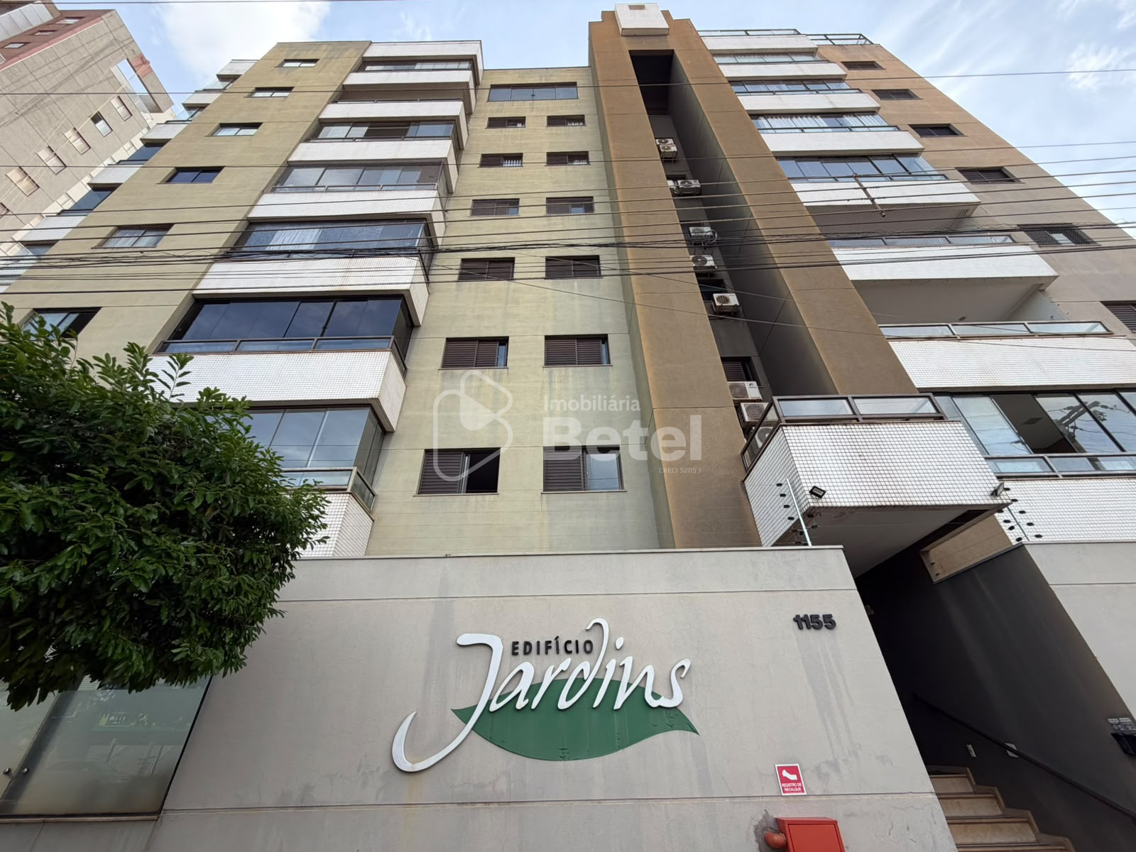 Apartamento em Cohafaba III Plano, foto 1 de 17