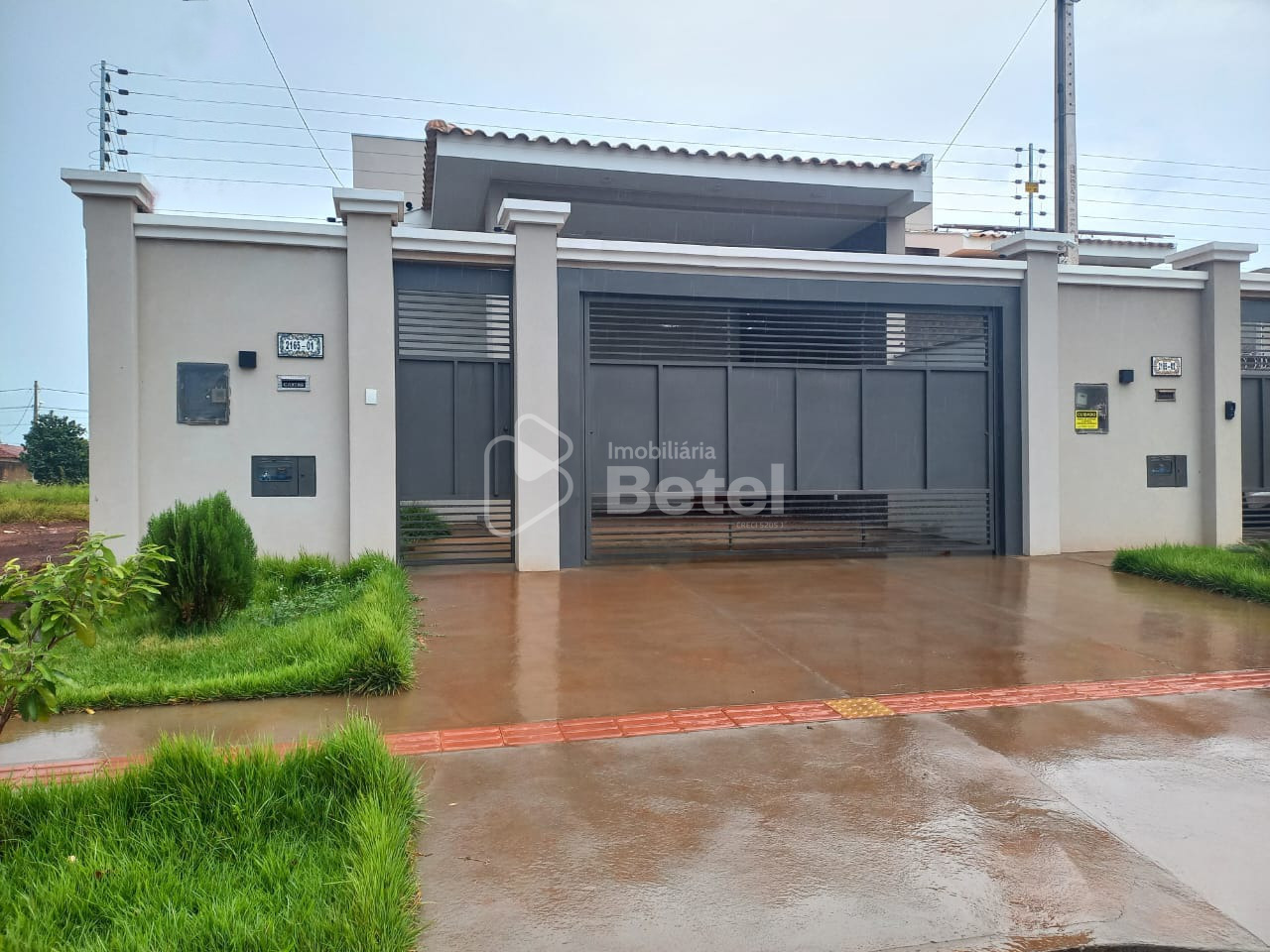 Casa no Conjunto Residencial Monte Carlo, foto 1 de 16