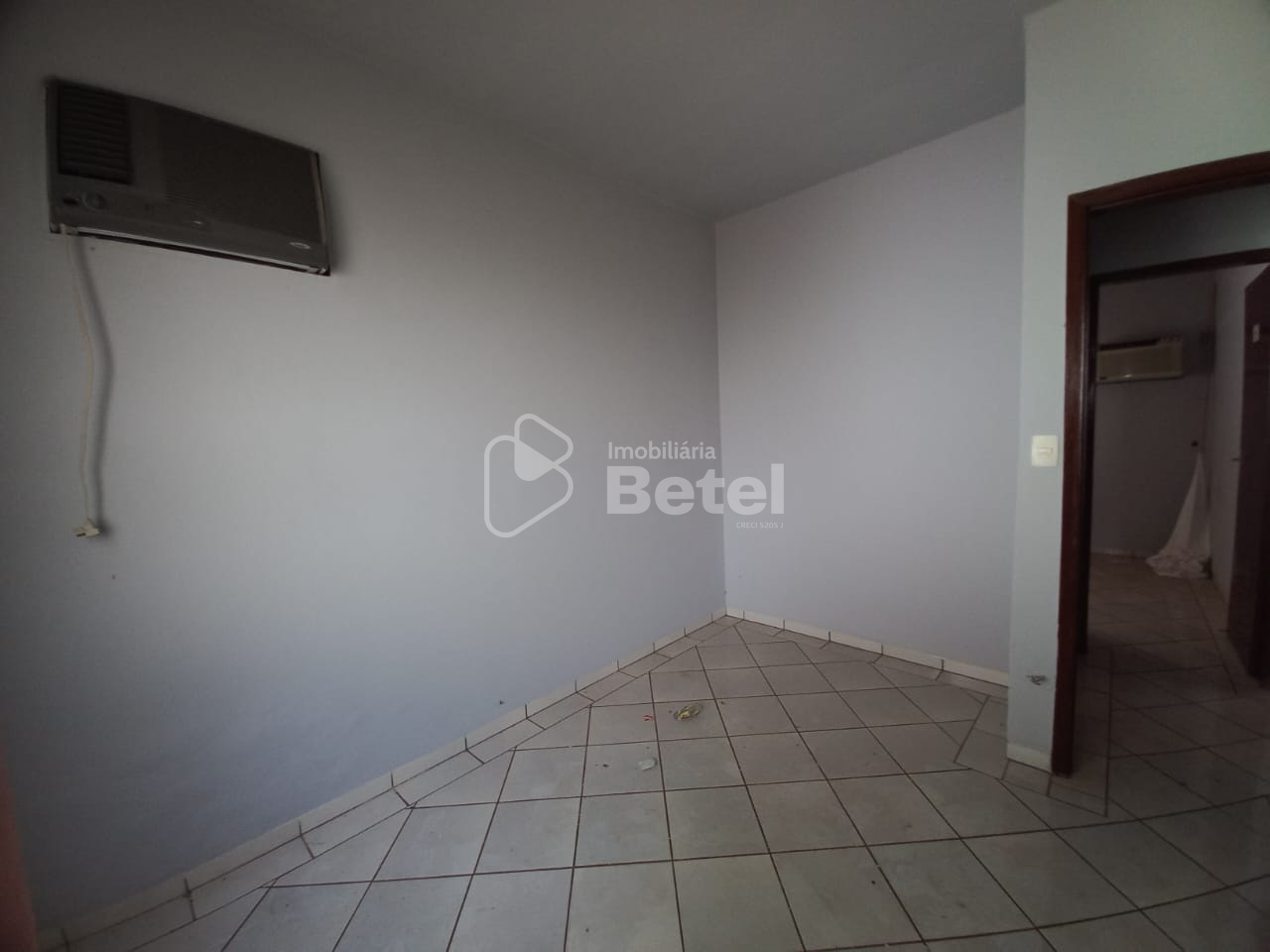 Casa em Cohafaba III Plano, foto 10 de 18