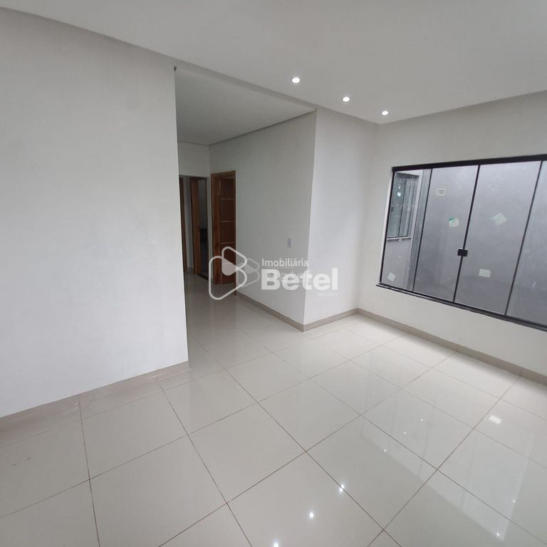 Casa no Jardim Cristhais II, foto 3 de 17