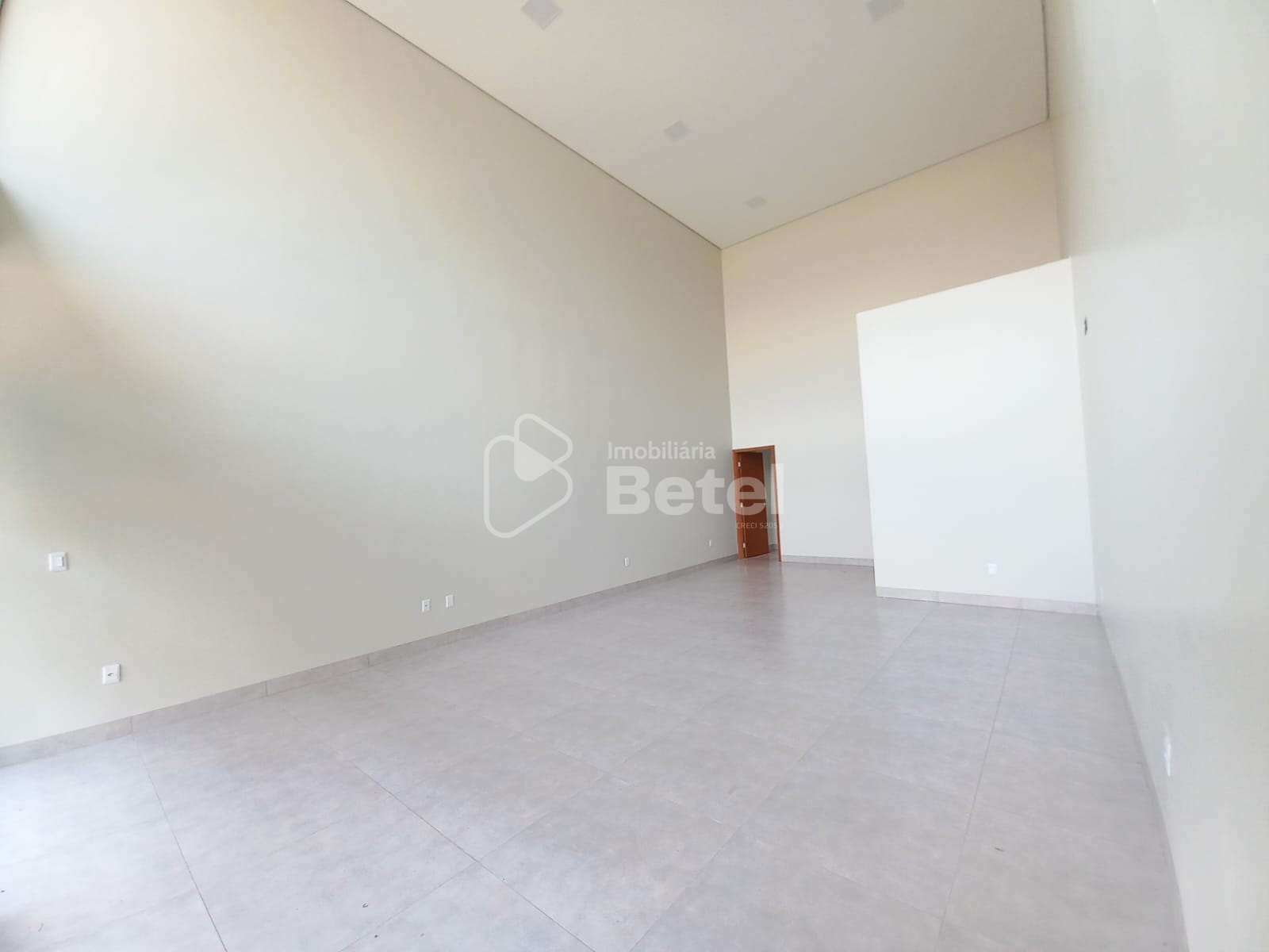Comercial no Jardim Itaipú, foto 4 de 8