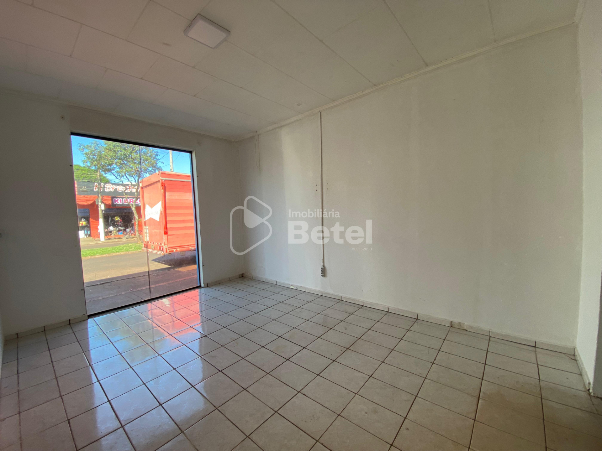 Comercial no Jardim Tropical, foto 4 de 14