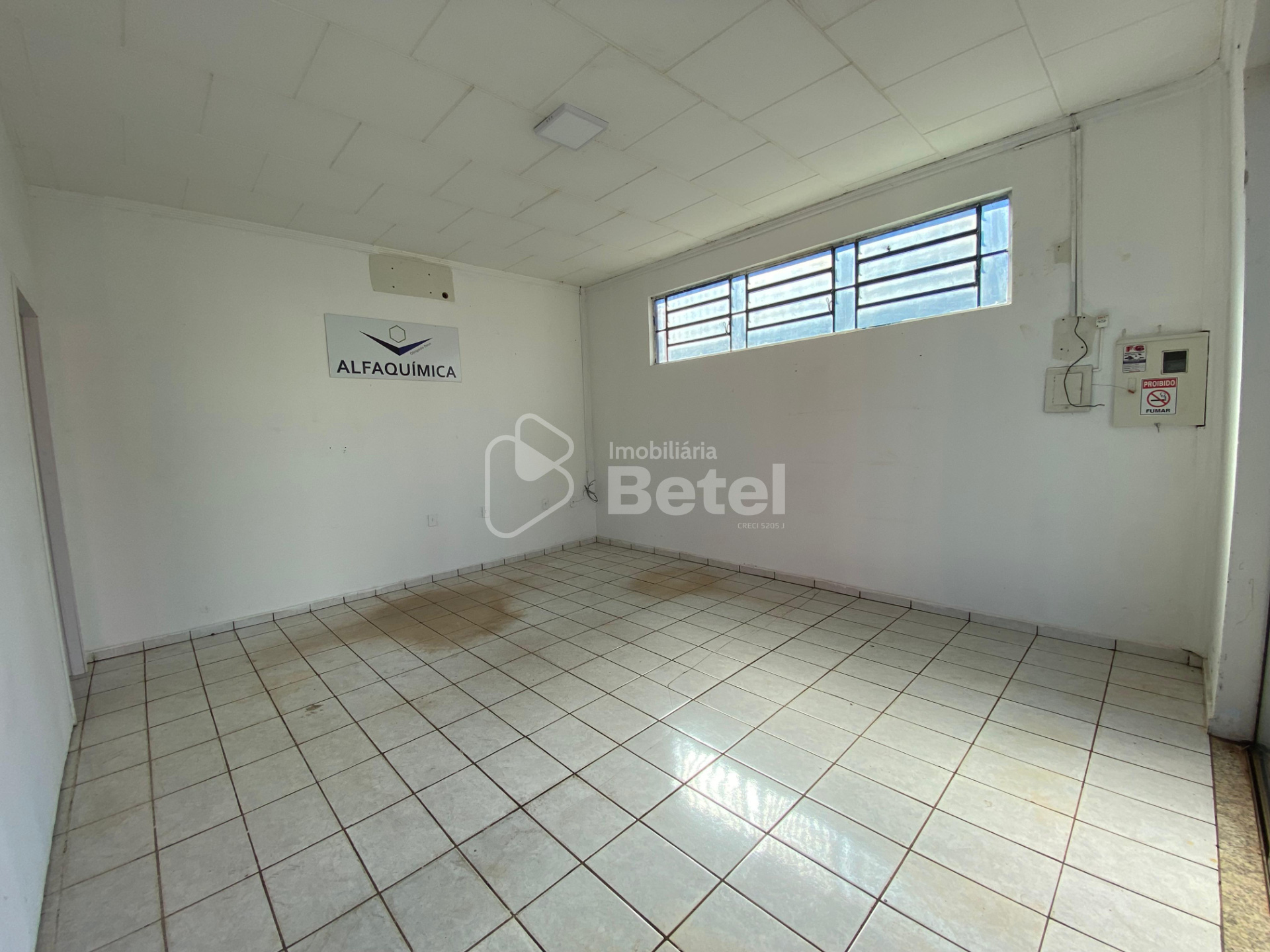 Comercial no Jardim Tropical, foto 2 de 14