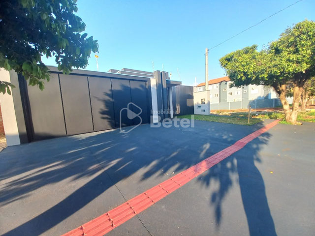 Foto cadastro cód. 833