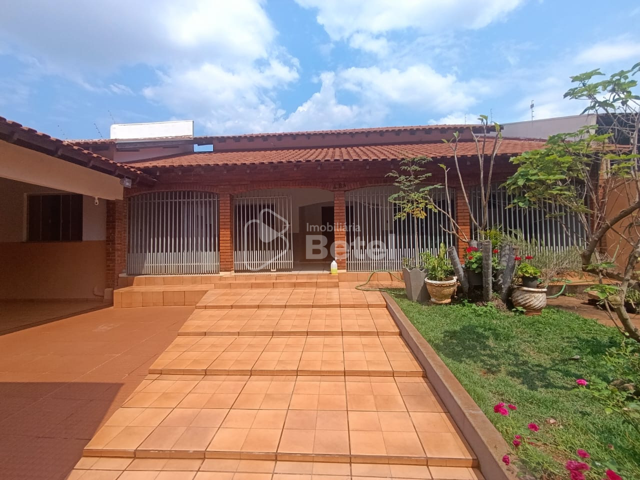 Casa no Jardim Água Boa, foto 2 de 21