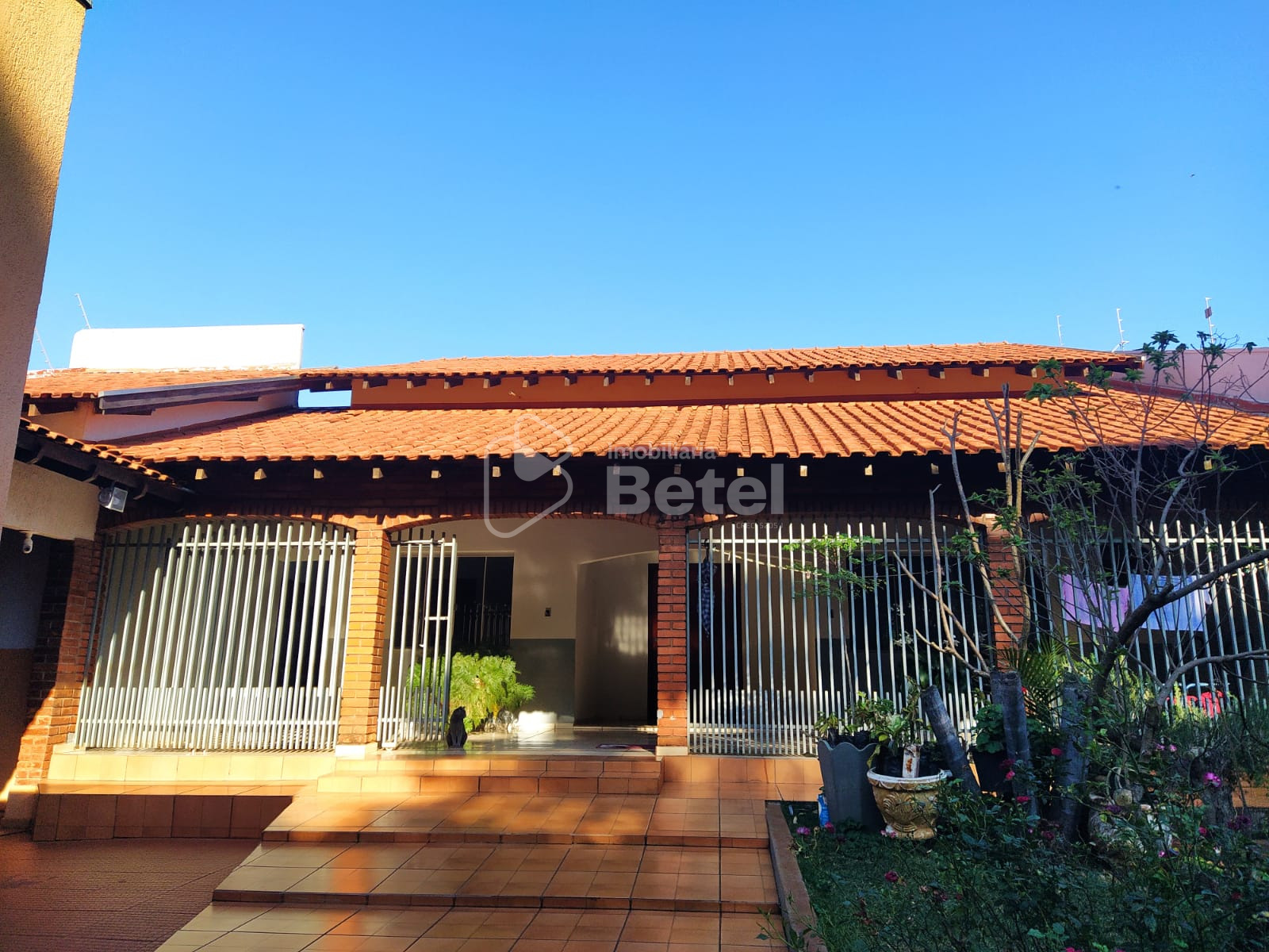 Casa no Jardim Água Boa, foto 1 de 21