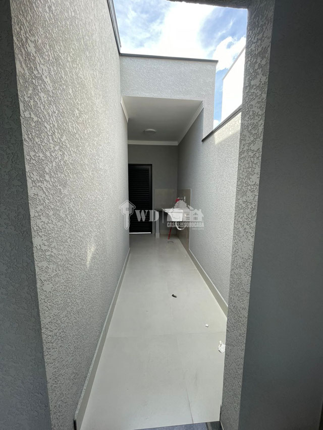 entrada lateral/lavand