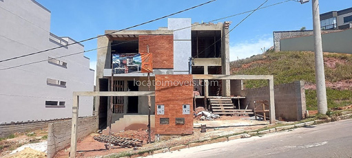 Casa Nova Duplex 3/4, suite, área gourmet, duas vagas, quintal
