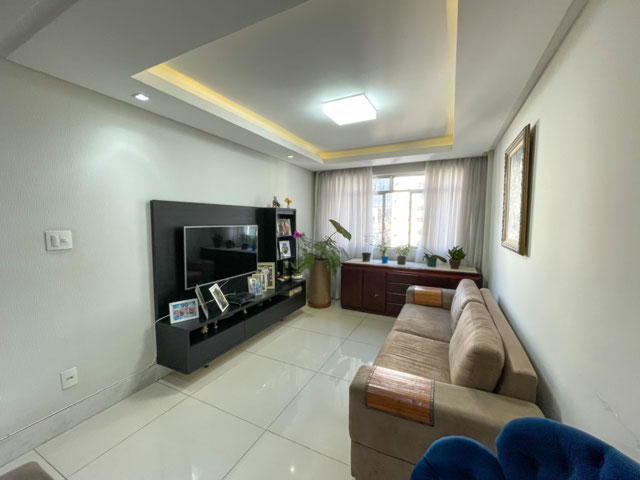 OPORTUNIDADE IMPERDÍVEL - EXCLUSIVIDADE lOCATO - apartamento 03 quartos, com suíte e vaga, todo reformado.