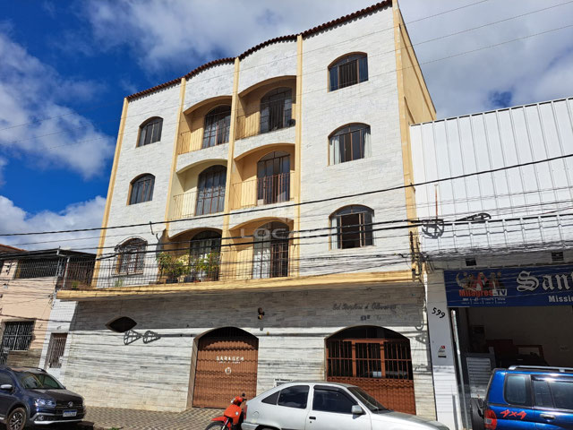 Apartamento 2 quartos Costa Carvalho