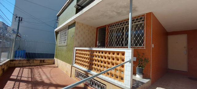 Casa no Bairú - 3 casas no terreno