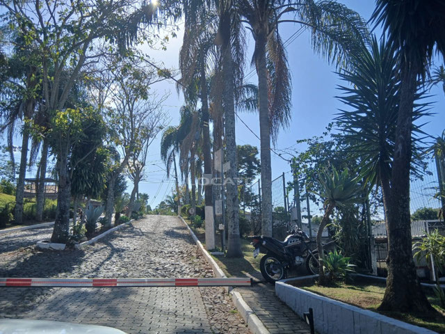 Casa alto padrão, condomínio fechado, portaria 24 horas