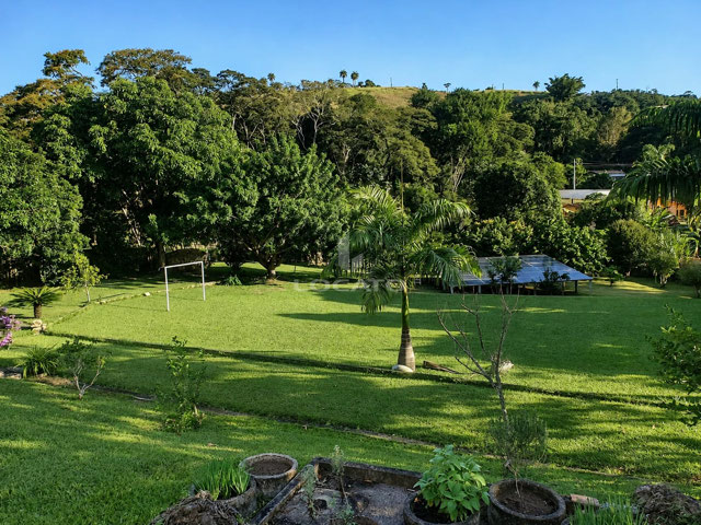 Granja Completa - 4.000mts - 4 quartos - 3 Suítes- Piscina
