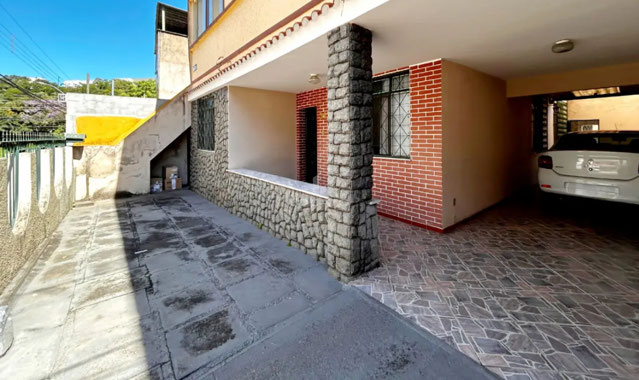 Casa a venda bairro de Lourdes Juiz de Fora