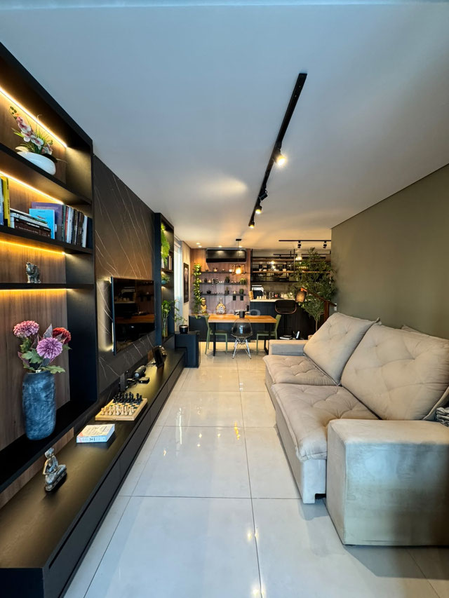 apartamento padrão "A", Granbery, 125 m2, frente, andar alto, vista deslumbrante, portaria remota, elevadores, 02 quartos/suíte, 02 vagas paralelas garagem