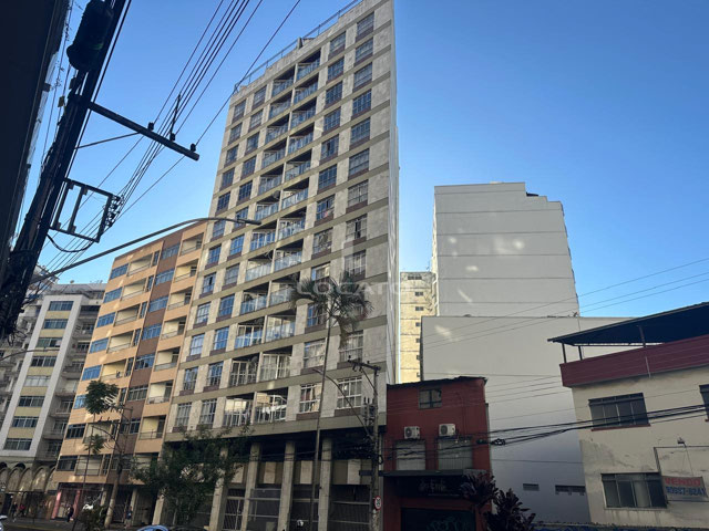 Exclusividade Locato Imóveis, apartamento fundos com vista, andar alto, 03 quartos, São Mateus, portaria 24 horas, elevadores, 01 vaga numerada