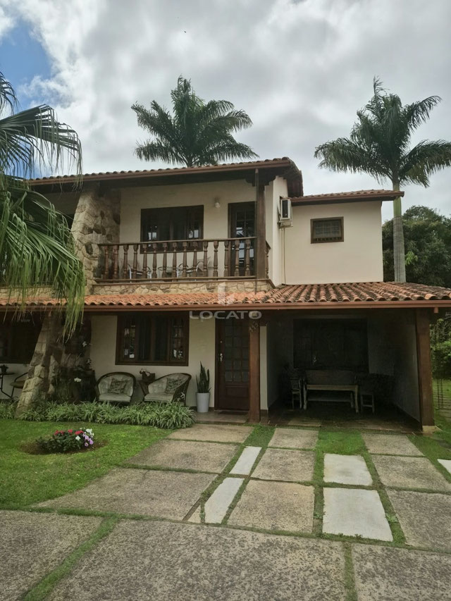 Linda casa com 3 quartos à venda no São Pedro
