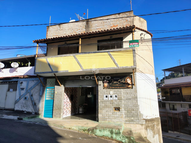 Casa dois quartos, com terraço para locação | Bom Jardim
