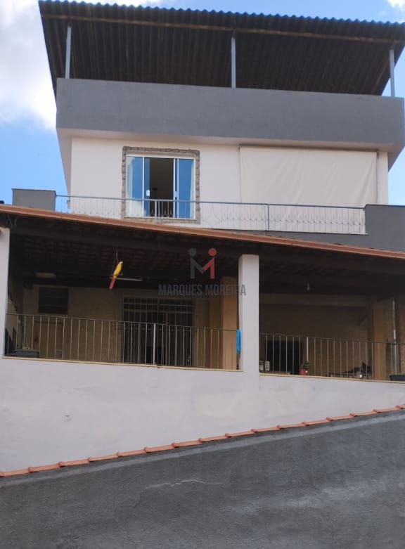 📍 OPORTUNIDADE RARA NO BAIRRO CENTENÁRIO – CASA DUPLEX COM 300m², CONFORTO E ESTRATÉGIA DE LOCALIZAÇÃO!