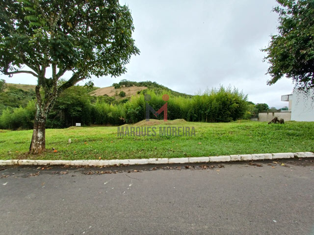Vista panorâmica do terreno