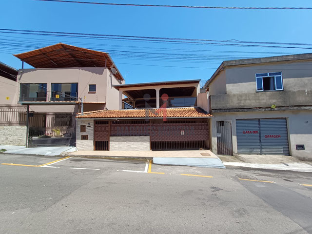 Casa espetacular no bairro Democrata