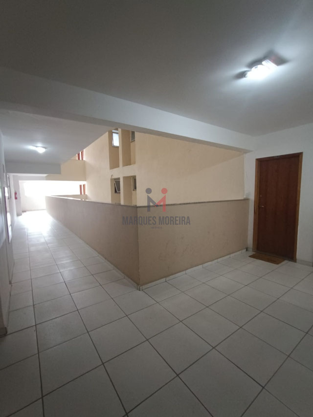 CORREDOR DE ACESSO AO APARTAMENTO