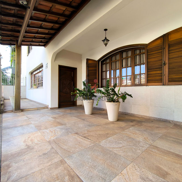 Varanda de entrada