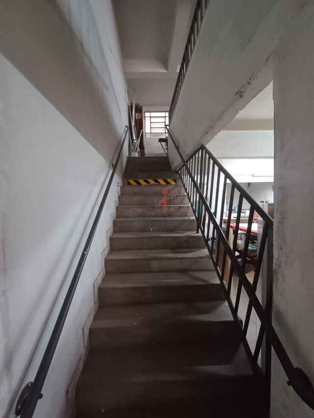 Acesso a sobreloja