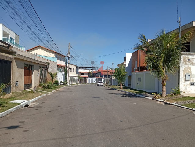 Rua em frente