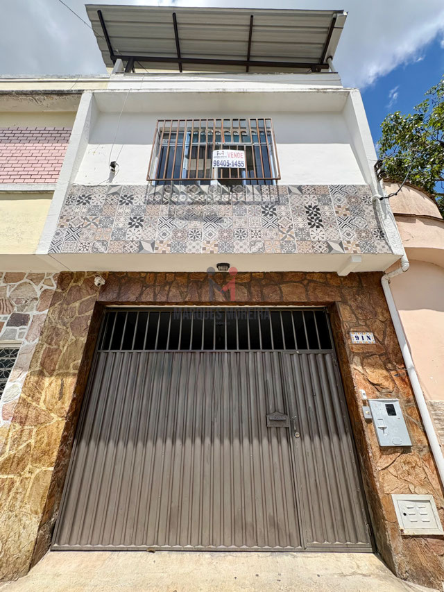 🏡 Casa à venda no Mariano Procópio — conforto, espaço e área de lazer completa!