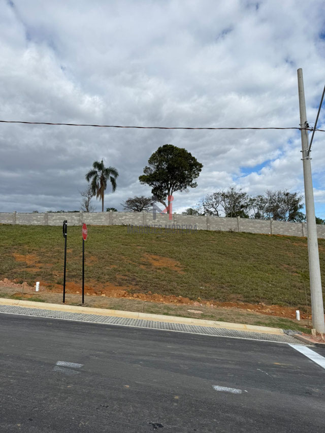 Frente do Terreno