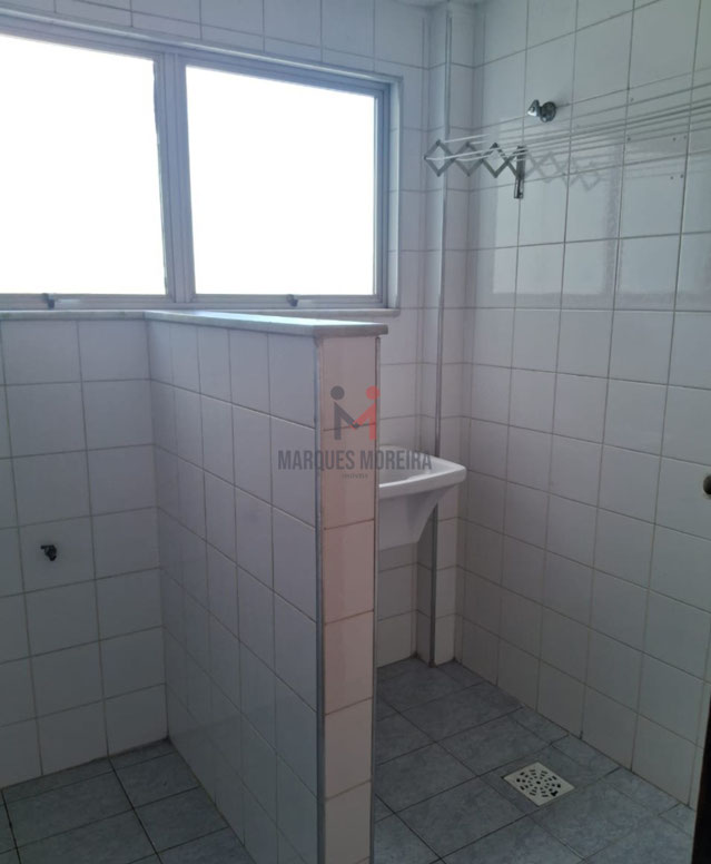 área