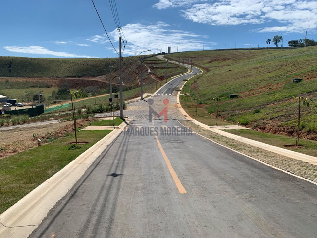 Vista lateral (lote á direita)