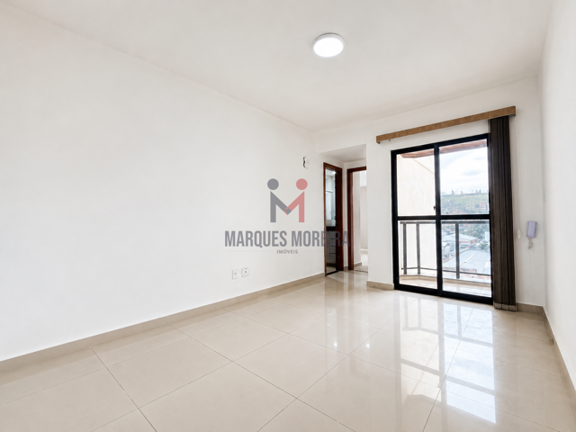 Sala Com Varanda