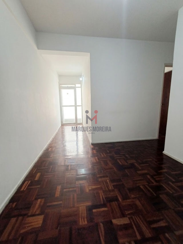 Sala com sacada
