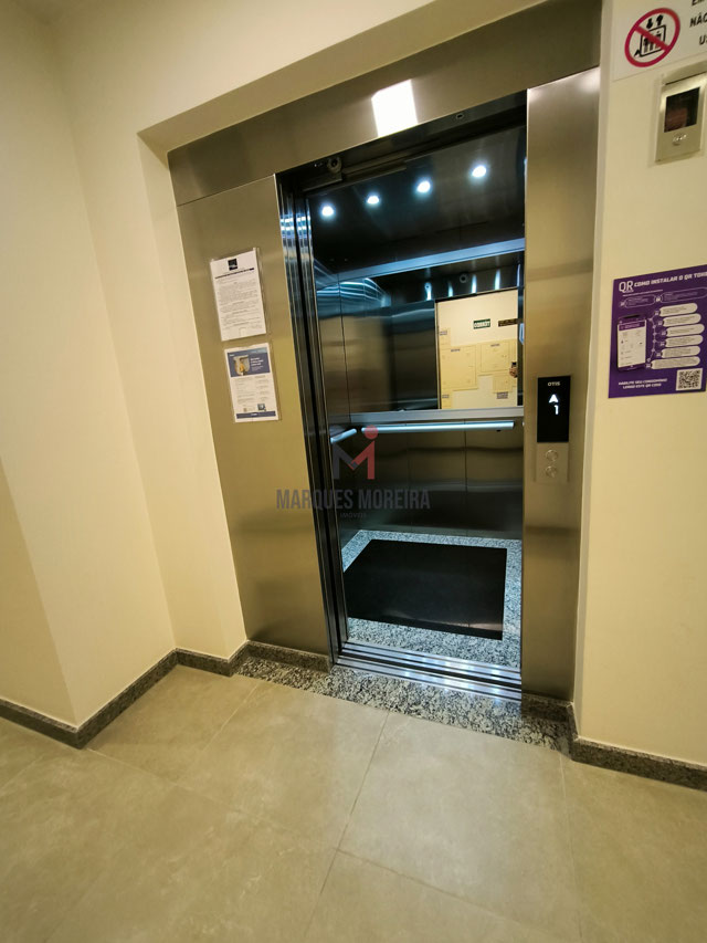 Elevador moderno