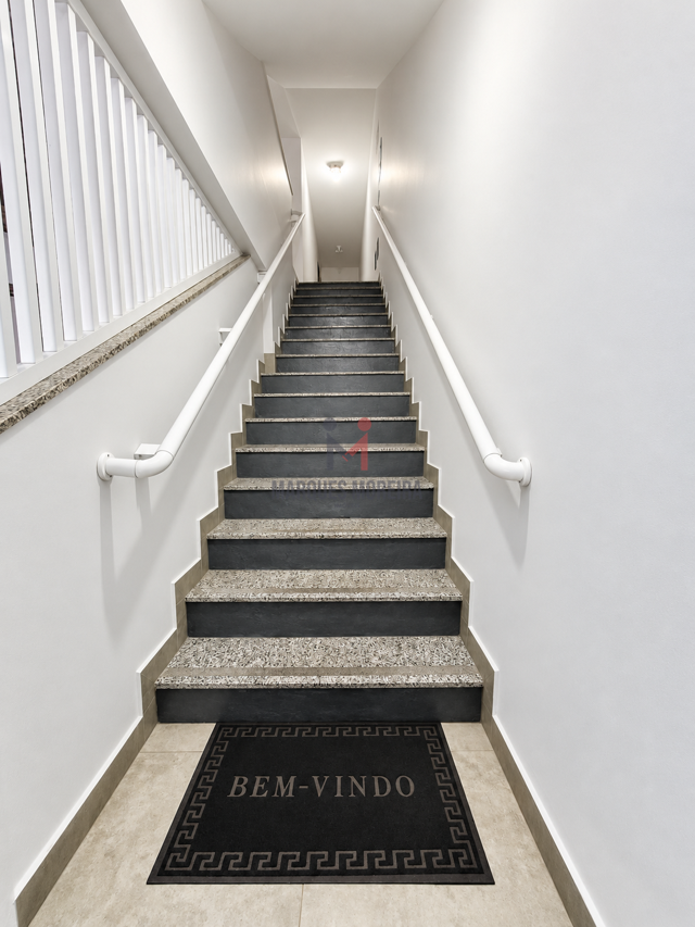 Escada de acesso