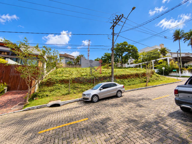 Fachada Do Terreno