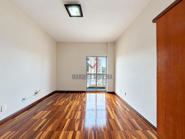 Sala com Varanda