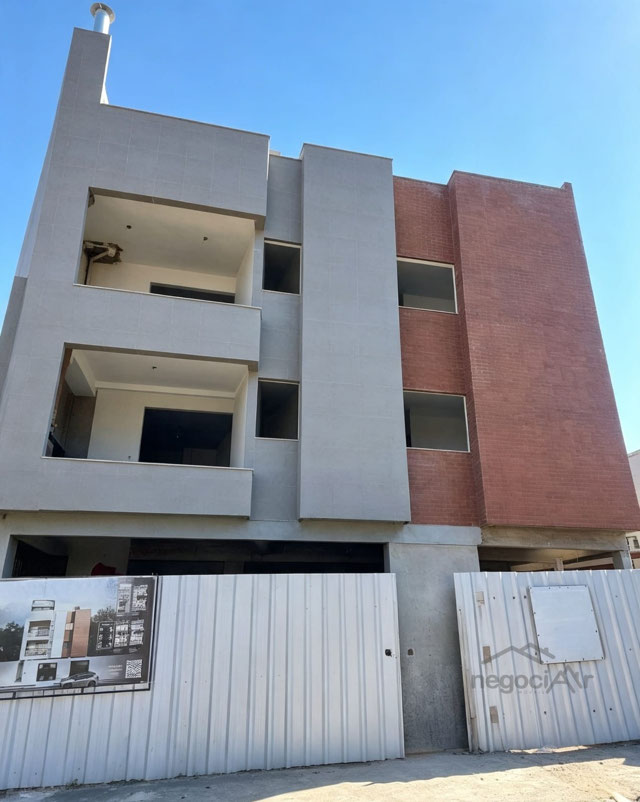 Aeroporto - Apartamento novo com 3 quartos, varanda e 2 vagas