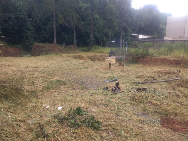 Excelente terreno à venda no bairro Recanto da Mata!