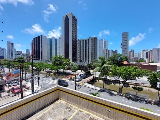 Apartamento com 3 quartos para alugar em Boa Viagem 