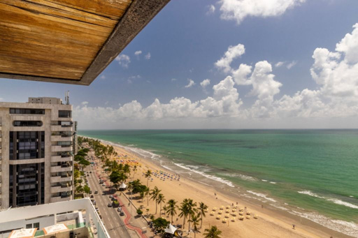 Cobertura beira mar boa viagem à venda